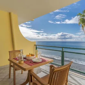 Tranquil Beachside - Atlantic Gardens Apartment